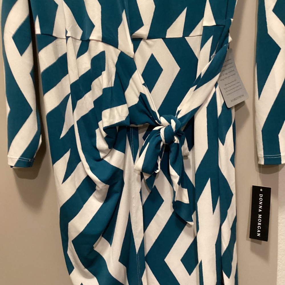 Donna Morgan Print Long Sleeve Wrap Shirtdress - Picture 16 of 16